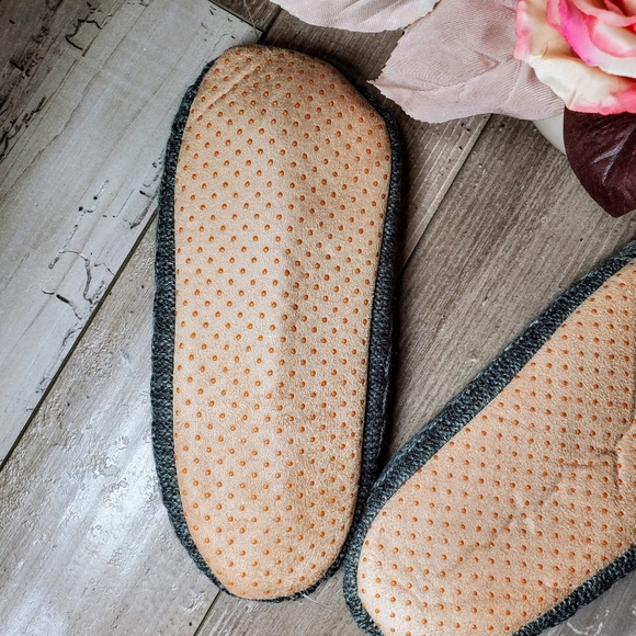 NWT Ladie's Sheepskin Soft Solid Color Cozy Knitted Slipper Socks Booties Sz 7-8 - Picture 10 of 12